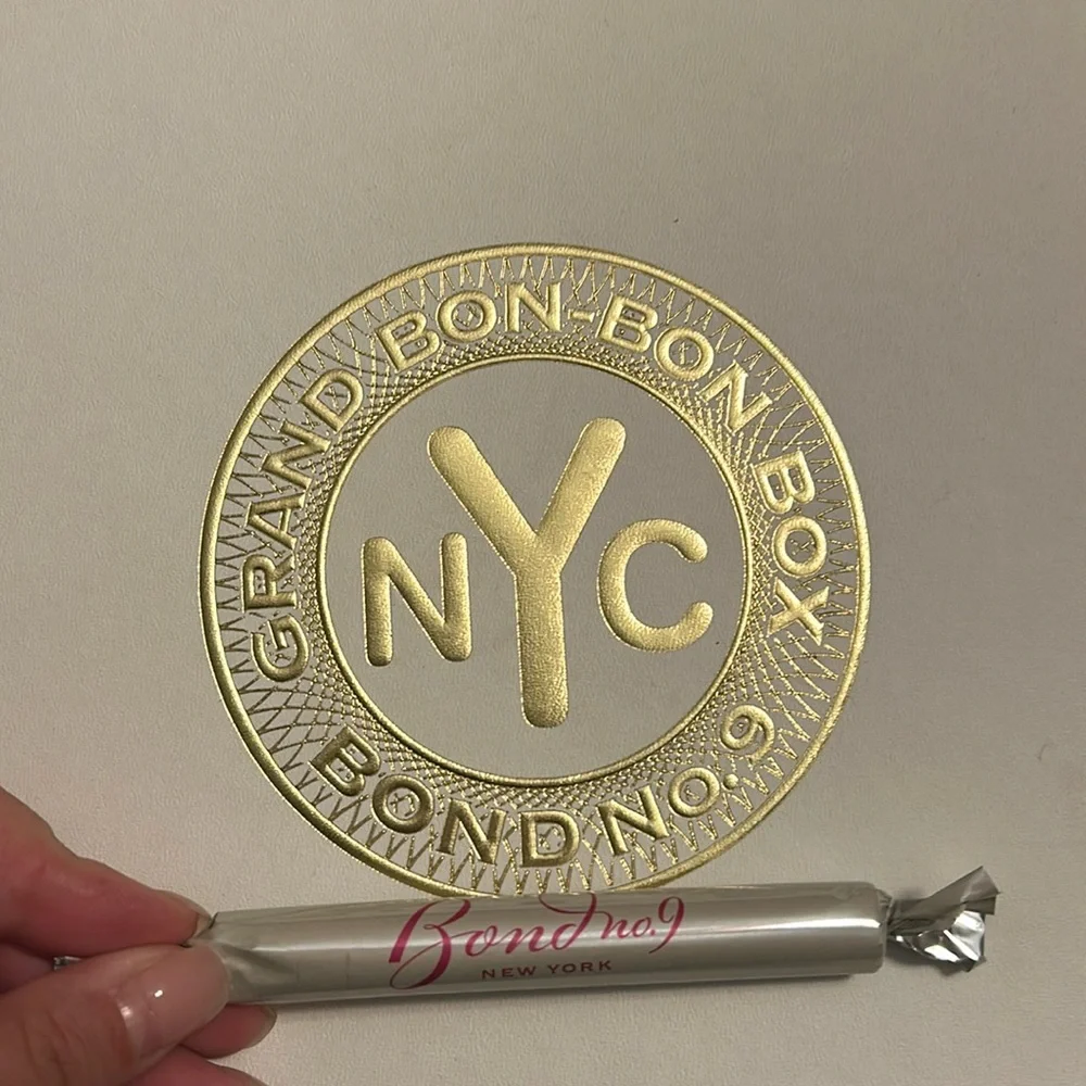 Bond No. 9 New York ChinaTown - Picture 2 of 3